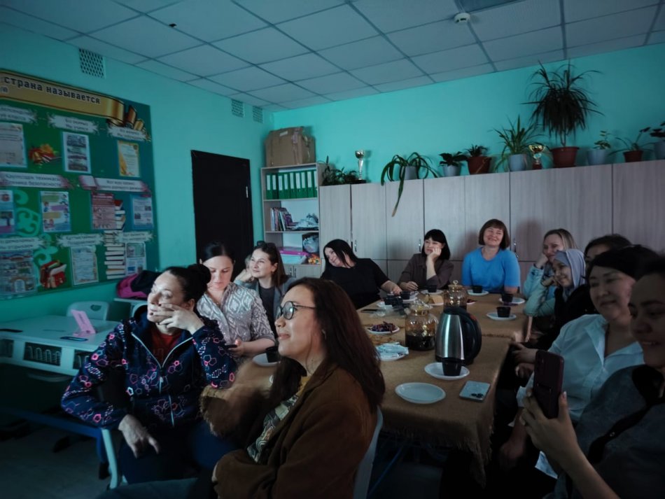 «Отбасылық үйлесімділіктің кілті - сенімді қарым-қатынас» ата-аналар жиналысы/Родительское собрание – Ключ к семейной гармонии – доверительное общение.